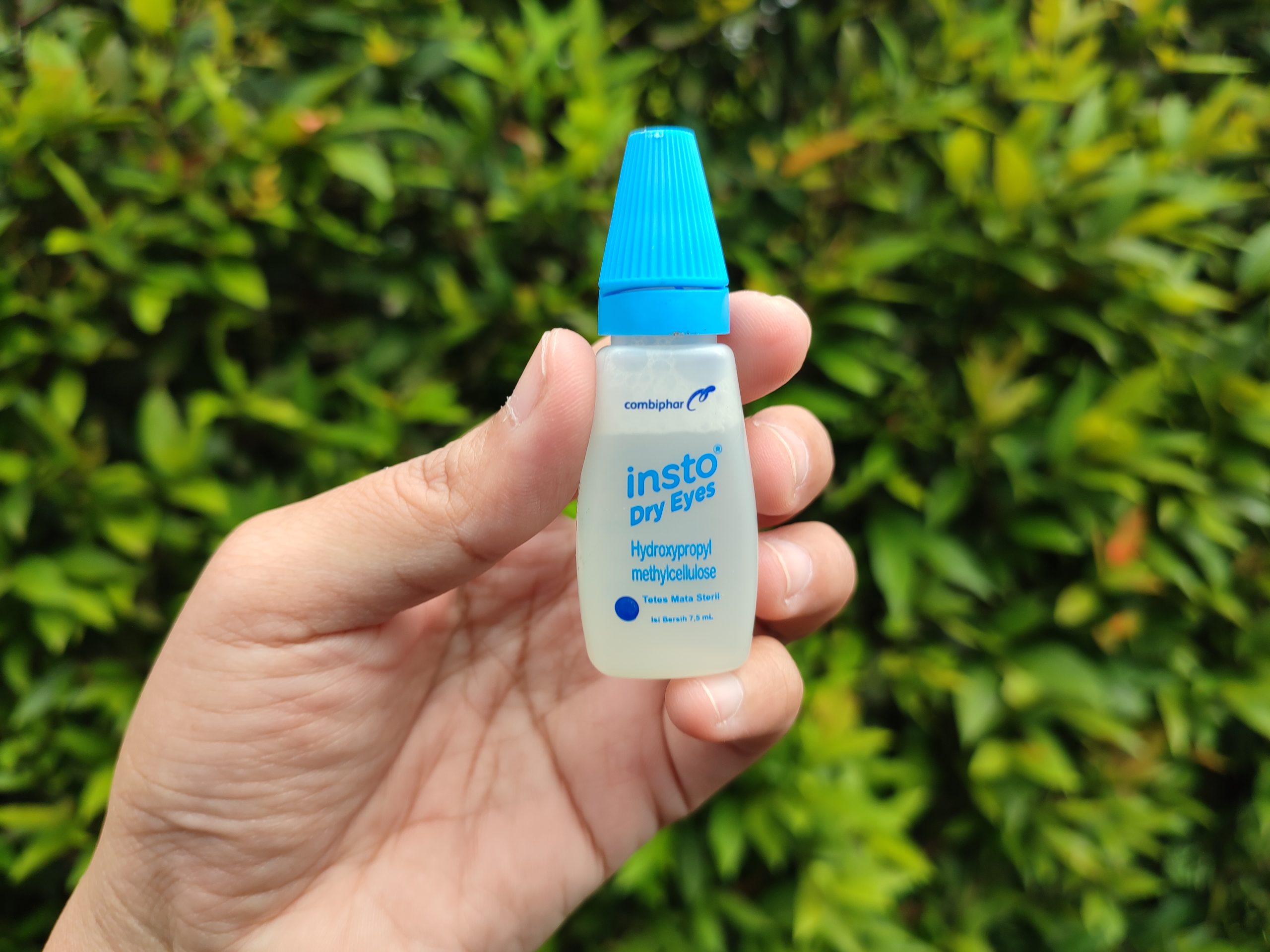 Insto Dry Eyes: Senjata Ajaib Seorang Desainer Grafis dalam Menyikapi Mata Kering